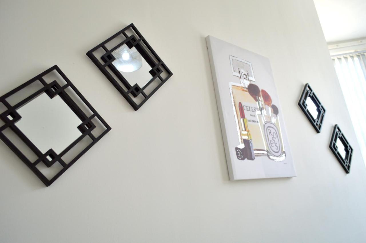 Beautiful Two-Bed Apartment With Driveway Parking Nottingham Esterno foto